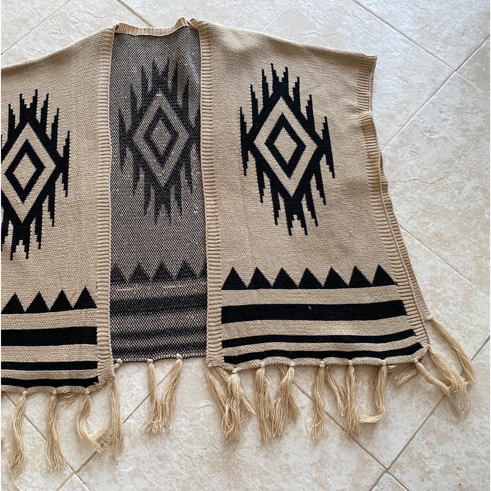 Western Knitted Shaw Cloak